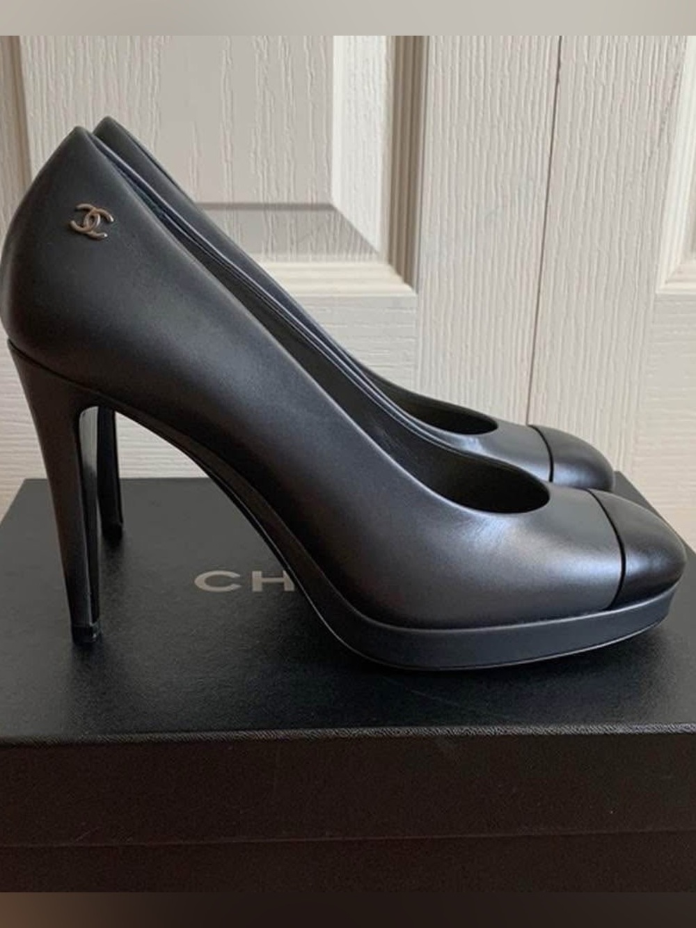CHANEL 2-Tone Leather Pumps
